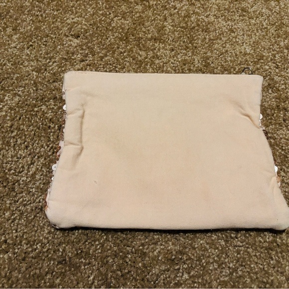 Classy and Cute Sequin Makeup Bag with Velour Zipper - Picture 2 of 3